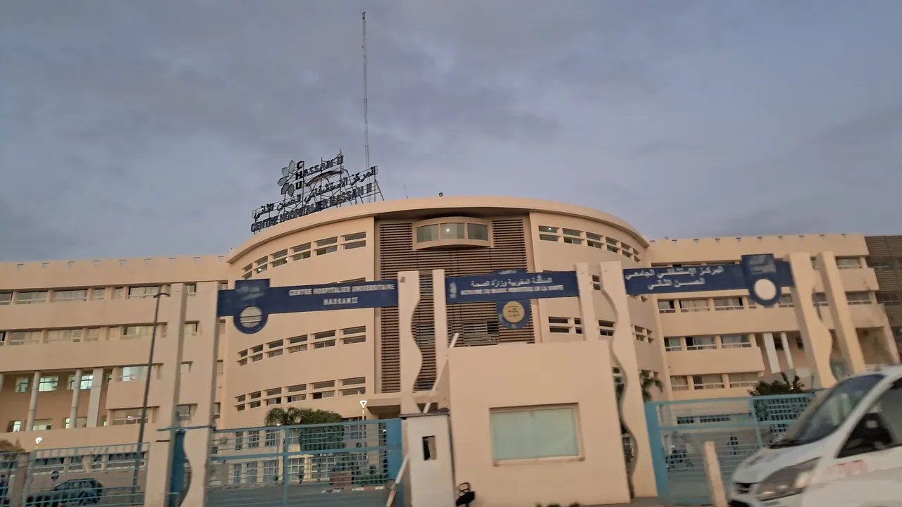 Bâtiment du centre hospitalier universitaire (CHU) Hassan II de Fès