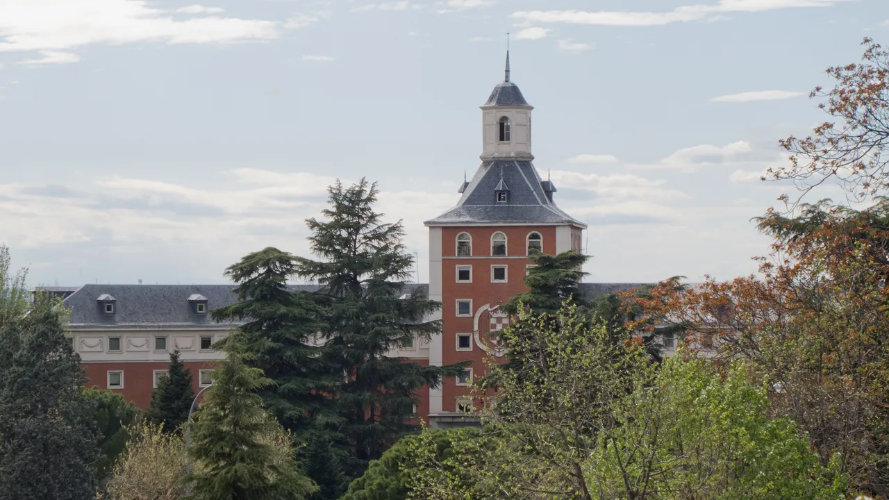 Bâtiment du rectorat de l'université Complutense de Madrid, dans la cité universitaire
